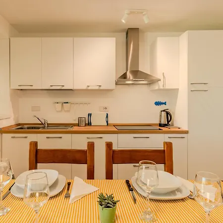 아파트 Persico By Interhome *